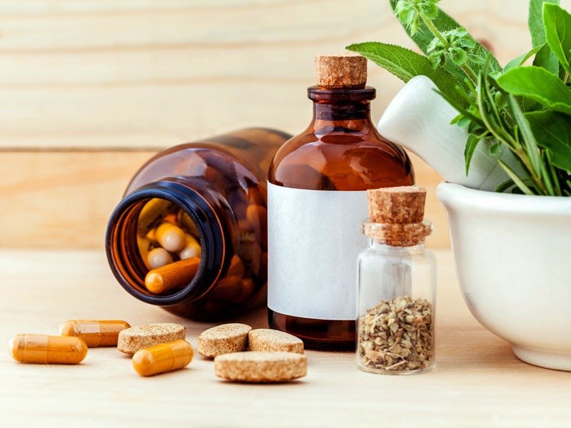 7 Vitamin Supplements Doctors Suggest To Take This Winter